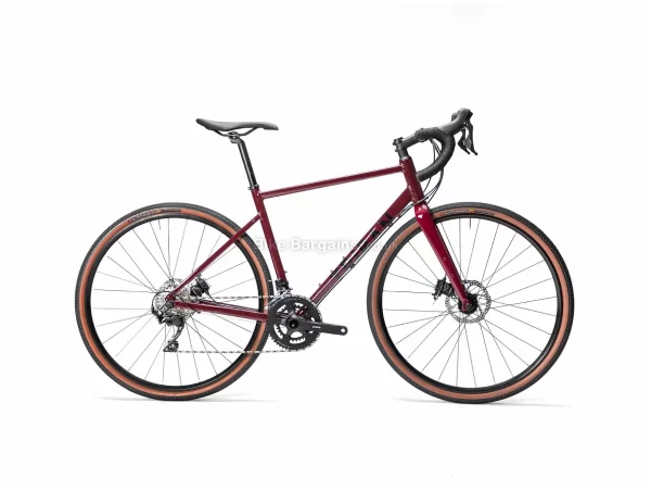 B'Twin Triban GRVL 520 Sub Compact Gravel Bike M, Red, 700c Wheels, Alloy Rigid Frame, Disc Brakes, 105 22 Speed, weighs 10.7kg